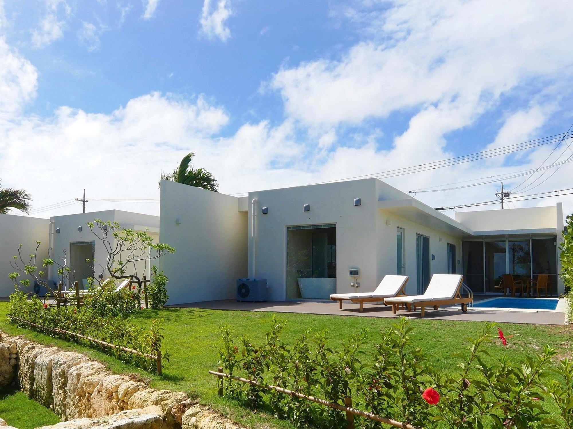 เฟลิซ วิลลา สวีท มิยะโกะจิมะ อุเอะโนะ Villa Miyakojima  ภายนอก รูปภาพ