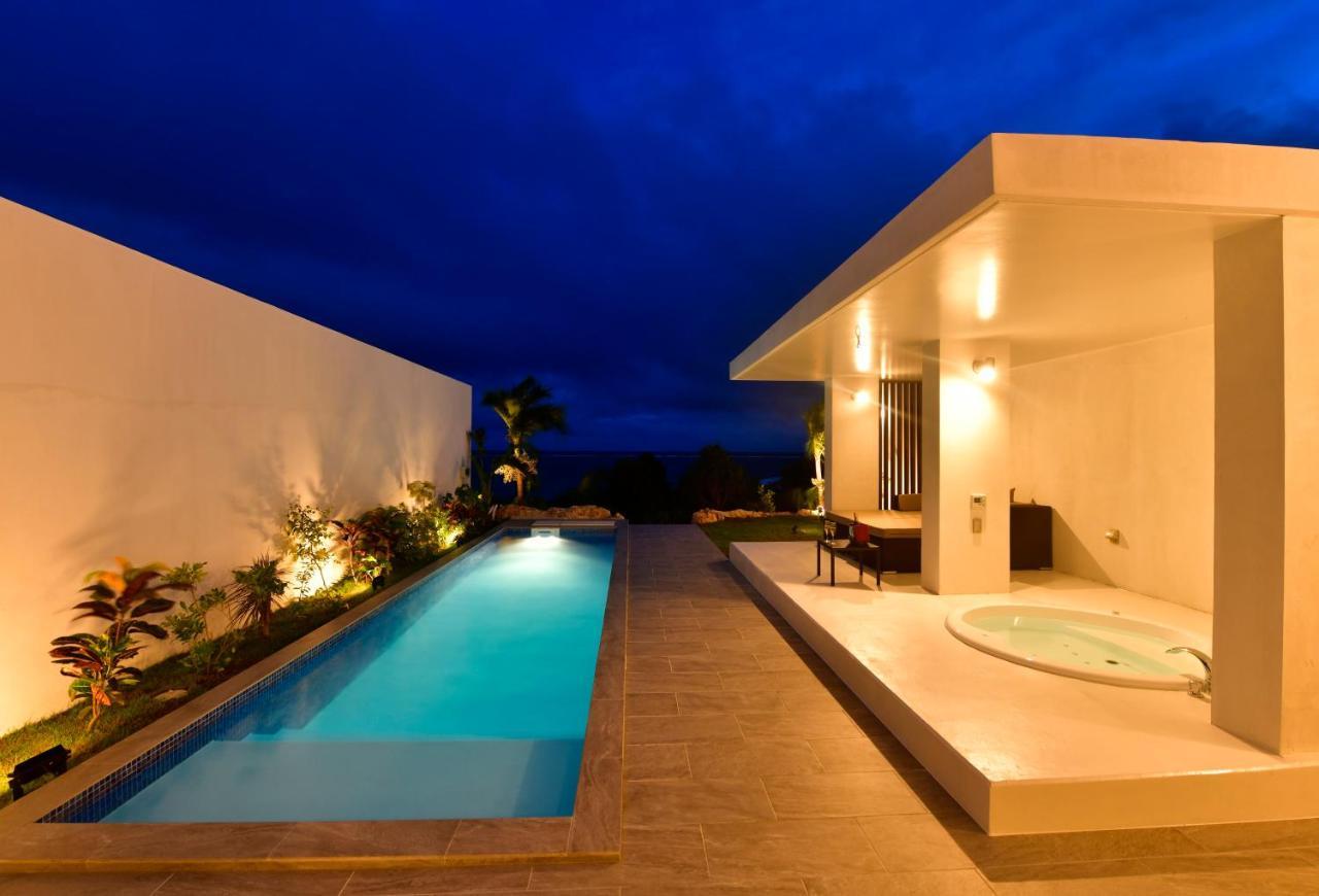 เฟลิซ วิลลา สวีท มิยะโกะจิมะ อุเอะโนะ Villa Miyakojima  ภายนอก รูปภาพ
